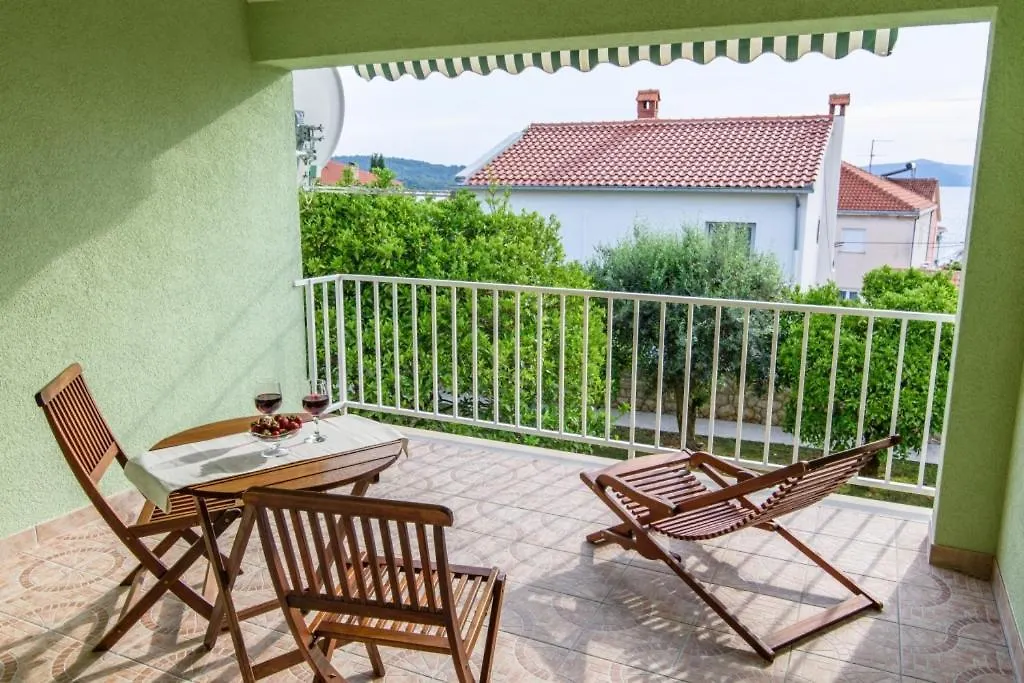 Apartment In Okrug Gornji With Sea View, Terrace, Air Conditioning, Wifi 3436-2 Trogir 0*,