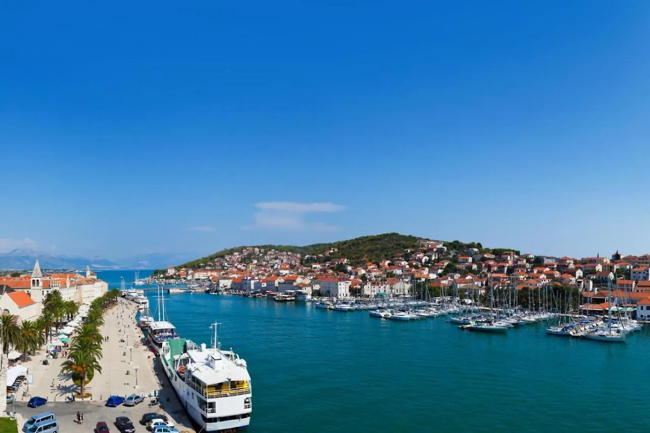 Apartment In Okrug Gornji With Sea View, Terrace, Air Conditioning, Wifi 3436-2 Trogir 0*,