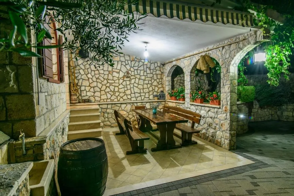 Apartment In Okrug Gornji With Sea View, Terrace, Air Conditioning, Wifi 3436-2 Trogir
